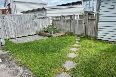 Photo of property in 94 Hobsonville Point Road, Hobsonville, Auckland, 0616