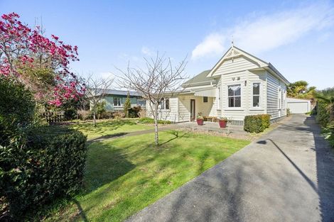 Photo of property in 31 Clare Street, Cambridge, 3434