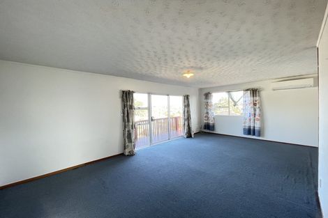 Photo of property in 34 Glenbervie Crescent, Massey, Auckland, 0614