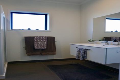 Photo of property in 8 Saltmarsh Road, Hobsonville, Auckland, 0616