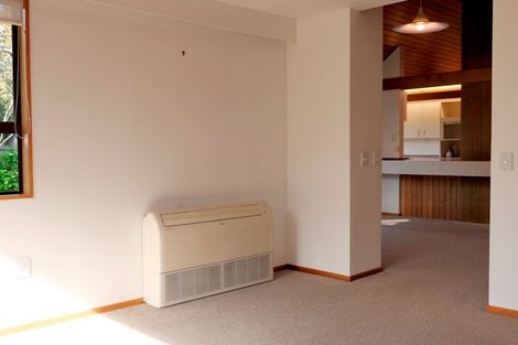 Photo of property in 10 Edgewater Street, Waikanae, 5036