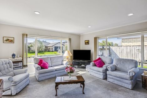 Photo of property in 84 Regent Drive, Paraparaumu Beach, Paraparaumu, 5032