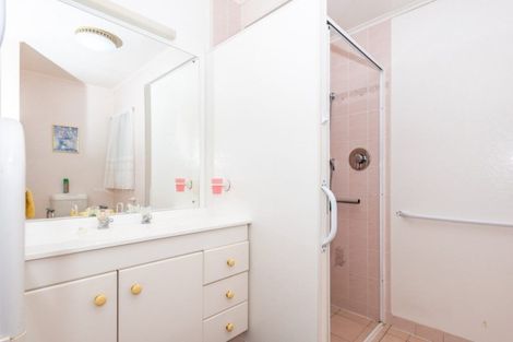 Photo of property in Orange Grove Flats, 25/549 Childers Road, Te Hapara, Gisborne, 4010