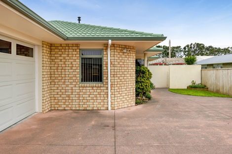 Photo of property in 21a Clemow Road, Fitzroy, New Plymouth, 4312