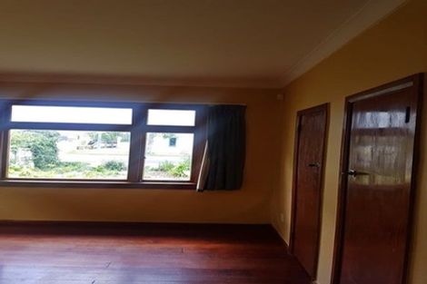 Photo of property in 31 Pahiatua Street, Hokowhitu, Palmerston North, 4410