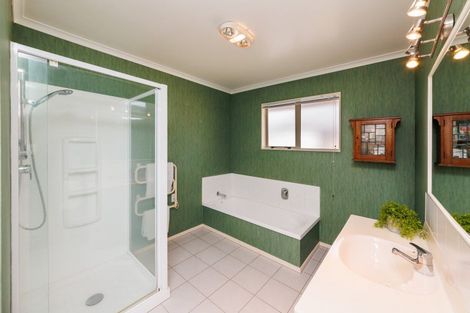 Photo of property in 34 Washington Parade, Milson, Palmerston North, 4414