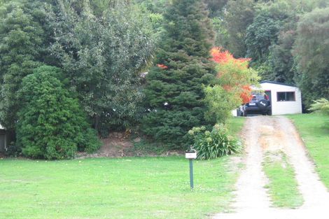 Photo of property in 12 Jocelyn Crescent, Pinehaven, Upper Hutt, 5019