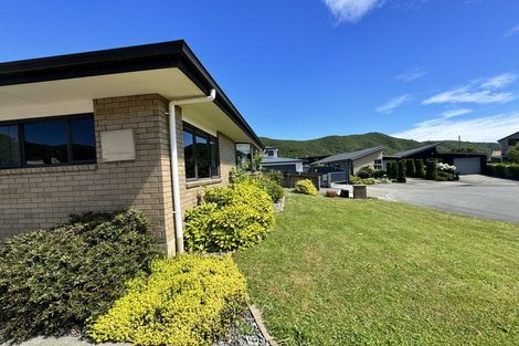 Photo of property in 7 Nautique Place, Waikawa, Picton, 7220