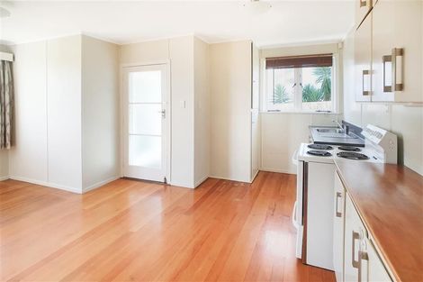 Photo of property in 179 Avondale Road, Avondale, Auckland, 1026