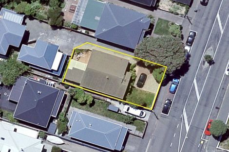 Photo of property in 40 Derwent Street, Island Bay, Wellington, 6023