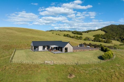 Photo of property in 623b Puketona Road, Haruru, 0204