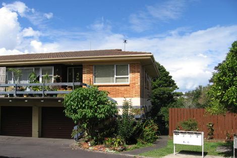 Photo of property in 3/6 Pamela Place, New Lynn, Auckland, 0600