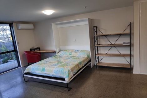 Photo of property in 33 Grove Road, Addington, Christchurch, 8024