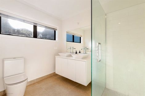 Photo of property in 6 Sacred Kingfisher Road, Hobsonville, Auckland, 0616