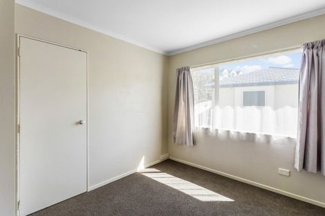 Photo of property in 2/16 Ocean View Road, Hatfields Beach, Orewa, 0931