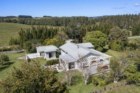 Photo of property in 105 Tongue Farm Road, Matakana, 0985
