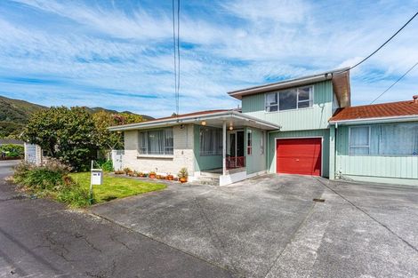 Photo of property in 244b Waiwhetu Road, Waterloo, Lower Hutt, 5011