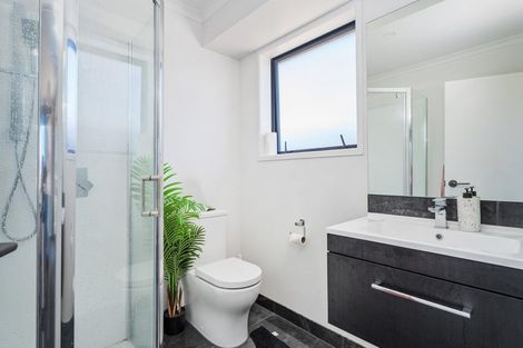 Photo of property in 10 Onerere Drive, Whitianga, 3510