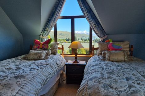 Photo of property in 5 Burnett Place, Lake Tekapo, 7999