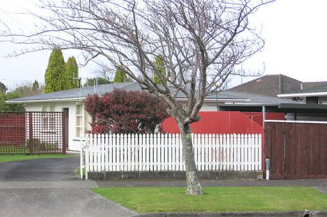 Photo of property in 16 East Street, Terrace End, Palmerston North, 4410