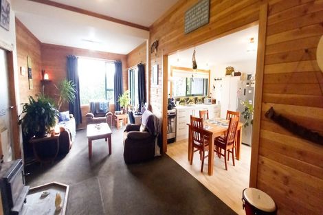 Photo of property in 2154 Ohai Clifden Highway, Eastern Bush, Otautau, 9682