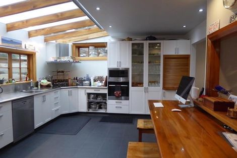 Photo of property in 62 The Parade, Island Bay, Wellington, 6023