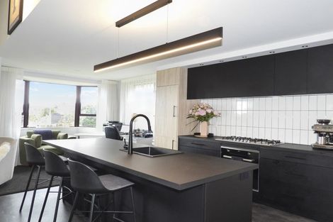 Photo of property in 37 London Street, Hampden, 9410