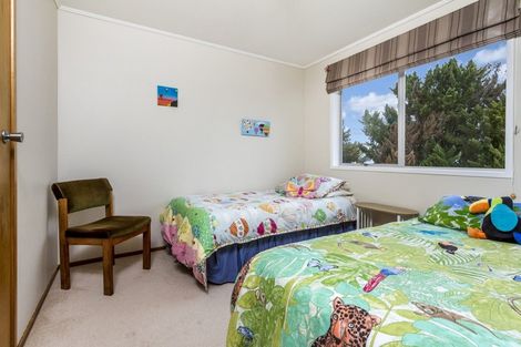 Photo of property in 5 Airey Place, Torbay, Auckland, 0630