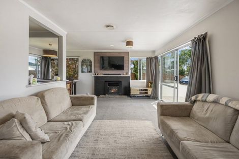 Photo of property in 9 Thackeray Place, Owhata, Rotorua, 3010