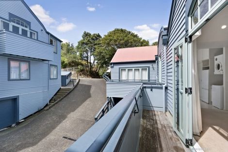 Photo of property in 7/93a Kelburn Parade, Kelburn, Wellington, 6012