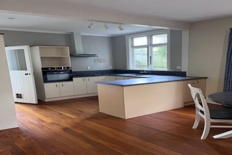 Photo of property in 10 Severn Street, Green Island, Dunedin, 9018