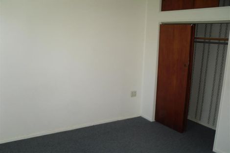 Photo of property in 33 Main Road, Wainuiomata, Lower Hutt, 5014