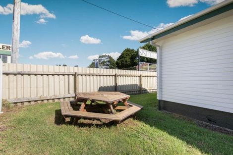 Photo of property in 18 Constable Road, Waiuku, 2123