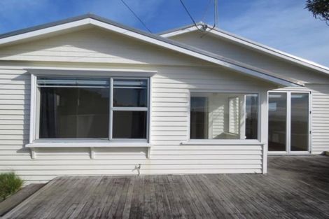 Photo of property in 24 Bayly Road, Moturoa, New Plymouth, 4310