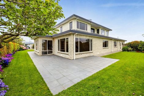 Photo of property in 8 Edna Wills Place, Hawera, 4610