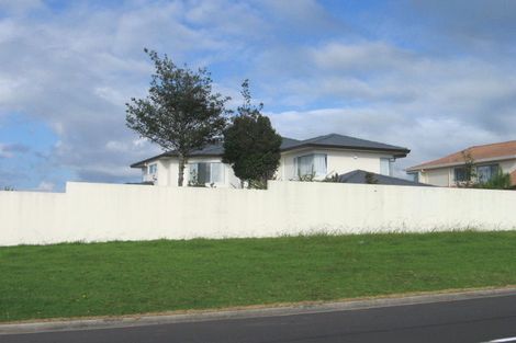 Photo of property in 83 Onetaunga Road, Chatswood, Auckland, 0626