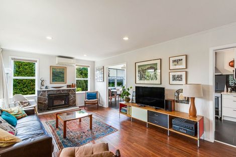 Photo of property in 55 Graham Avenue, Te Atatu Peninsula, Auckland, 0610