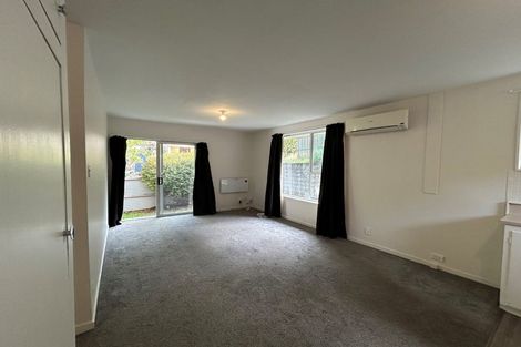 Photo of property in 46a Hawkhurst Road, Lyttelton, 8082