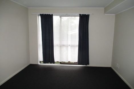 Photo of property in 22 Glen Close, Glen Eden, Auckland, 0602