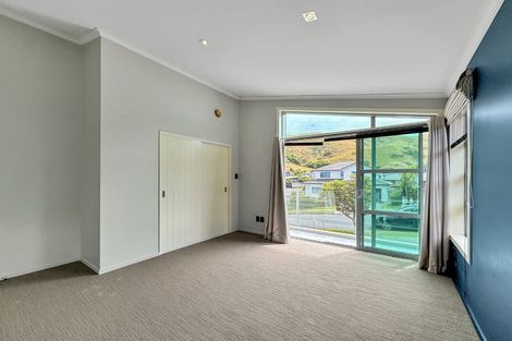 Photo of property in 74 Amesbury Drive, Churton Park, Wellington, 6037