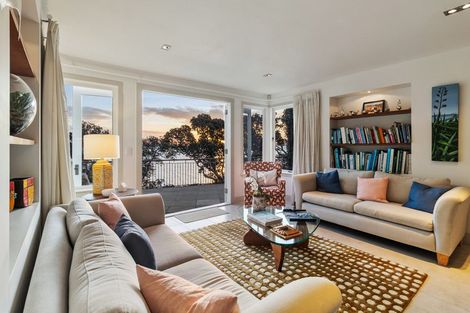 Photo of property in 76 St Michaels Avenue, Point Chevalier, Auckland, 1022