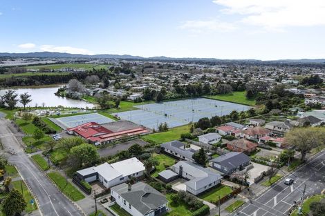 Photo of property in 100 Forest Lake Road, Forest Lake, Hamilton, 3200