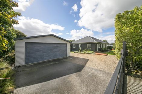 Photo of property in 41 Queen Street, Riverhead, 0820