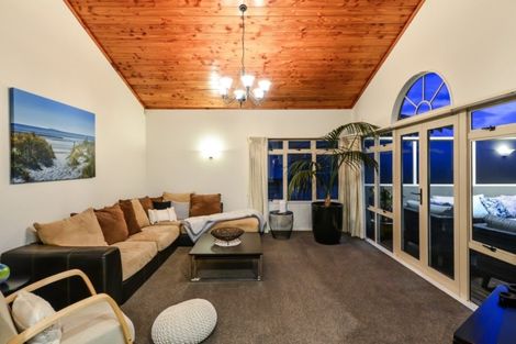 Photo of property in 28 Greenfield Drive, Western Heights, Hamilton, 3200