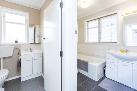 Photo of property in 61 Hikurangi Street, Trentham, Upper Hutt, 5018