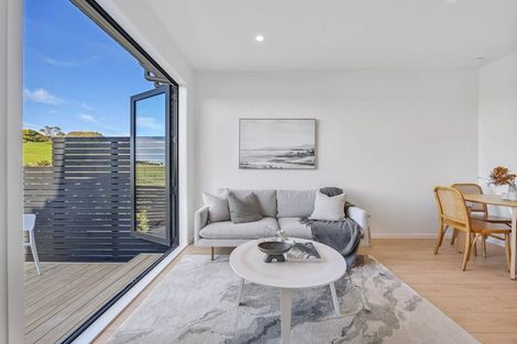 Photo of property in 12/23 Makomako Drive, Orewa, 0931