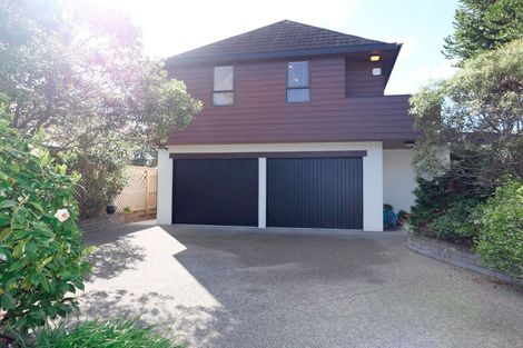 Photo of property in 10 Edgewater Street, Waikanae, 5036