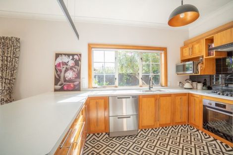 Photo of property in 21 Union Street, Hokowhitu, Palmerston North, 4410