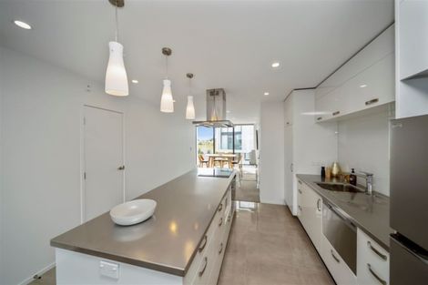 Photo of property in 2/86 Hurlstone Drive, Waiwhakaiho, New Plymouth, 4312