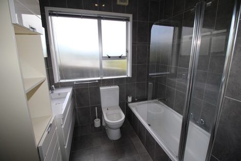 Photo of property in 28 Bassett Road, Johnsonville, Wellington, 6037